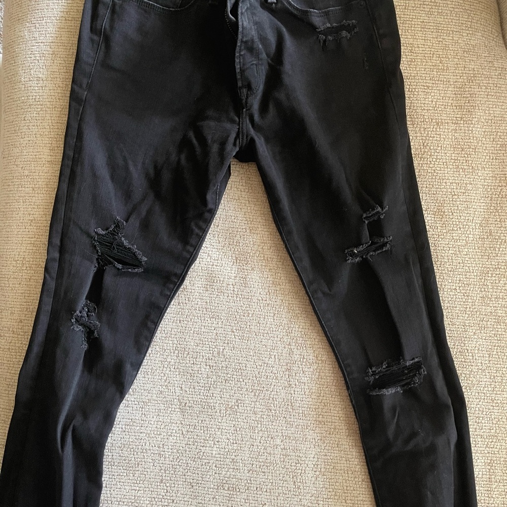 Black Distressed Jeans
